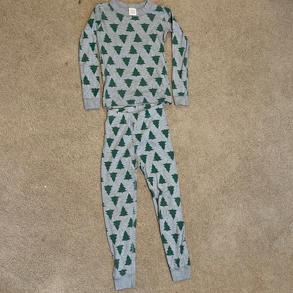 Hanna Anderson size 6/7 Christmas pajamas